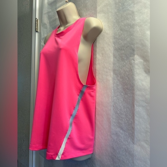 Jessica Simpson The warm up tank top pink with metallic stripes Sz-M. X7 - Picture 4 of 11